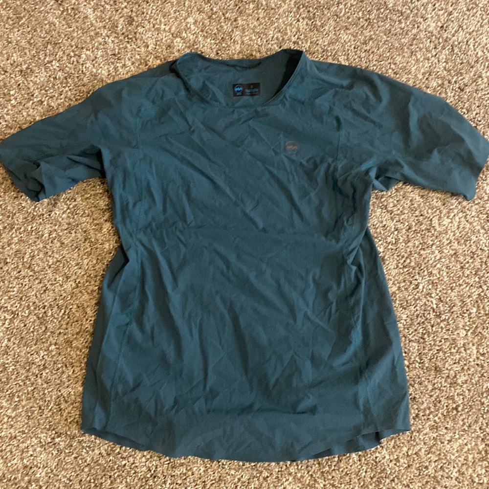 Janji running t shirt